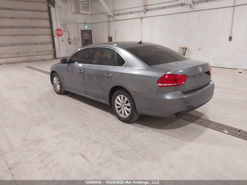 1VWAH7A32EC009042 2014 VOLKSWAGEN PASSAT photo no. 3