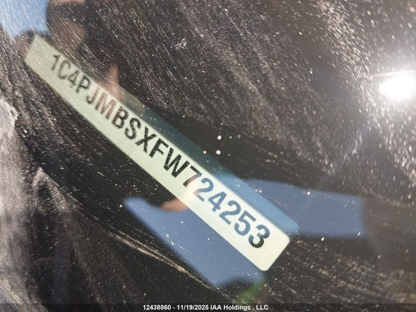 2015 Jeep Cherokee Trailhawk VIN: 1C4PJMBSXFW724253 Lot: 12438860