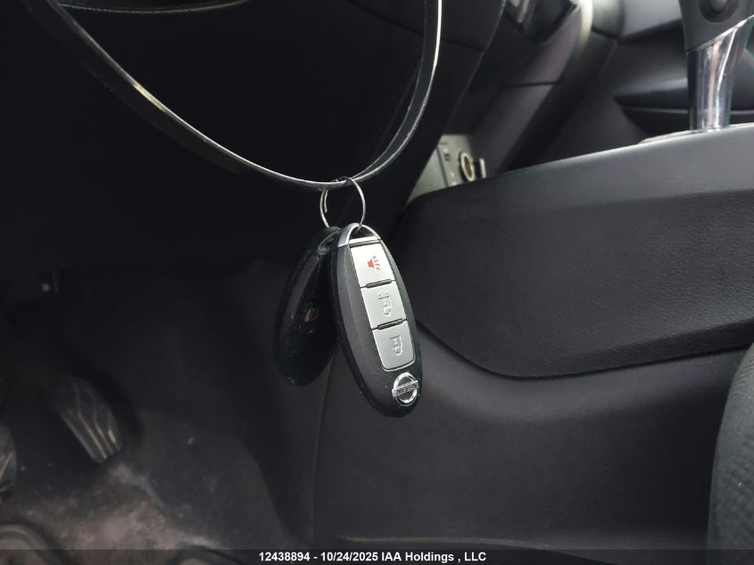 2015 Nissan Rogue S/Sl/Sv VIN: 5N1AT2MV0FC805786 Lot: 12438894