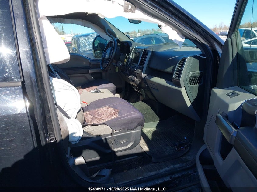 1FTFW1E58KFC69379 2019 FORD F-150 photo no. 5