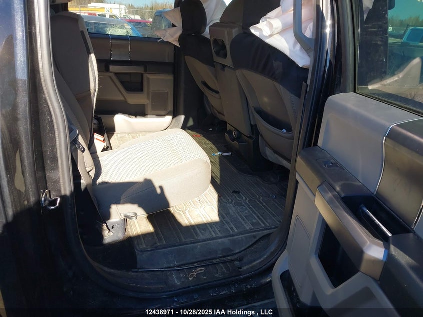 1FTFW1E58KFC69379 2019 FORD F-150 photo no. 8