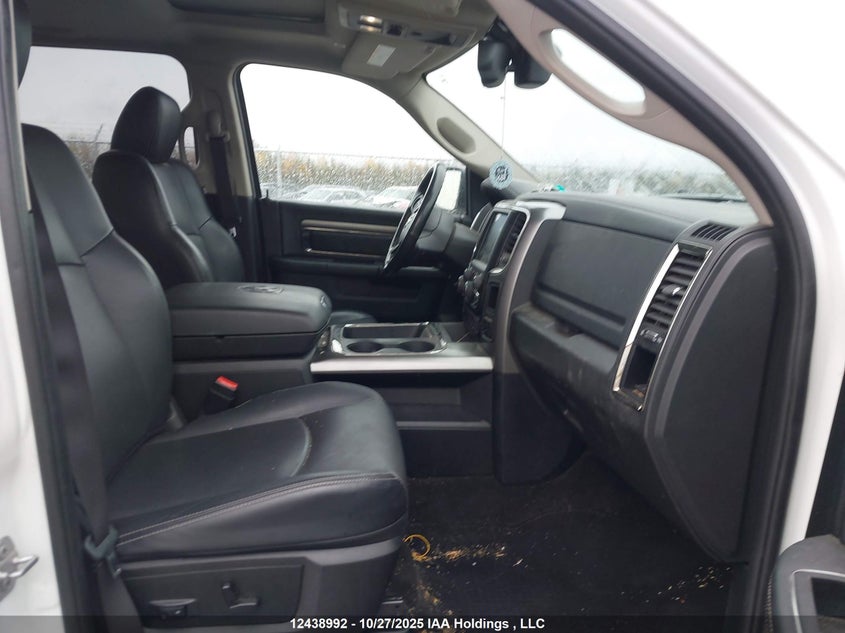 1C6RR7MT6HS526019 2017 RAM 1500 photo no. 5