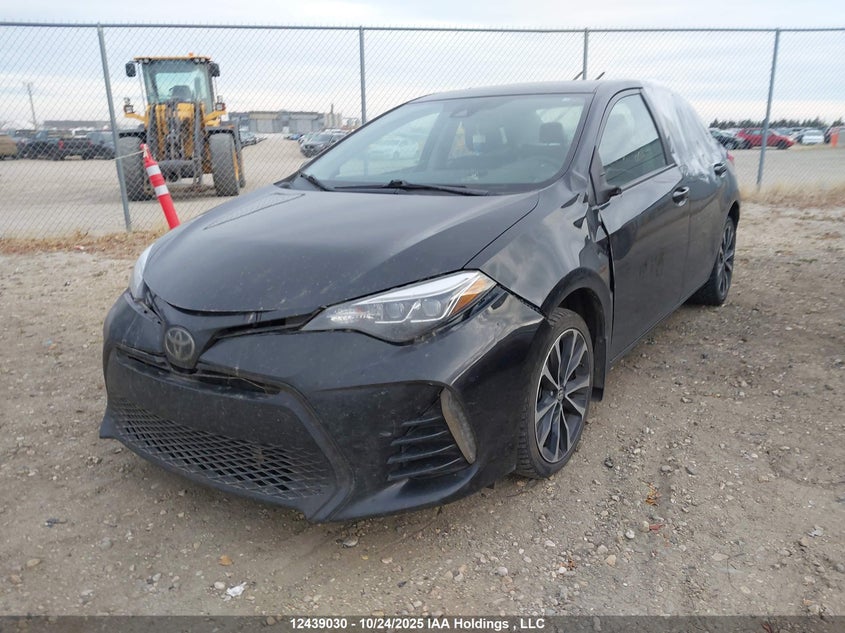 2T1BURHE8HC832561 2017 TOYOTA COROLLA photo no. 2