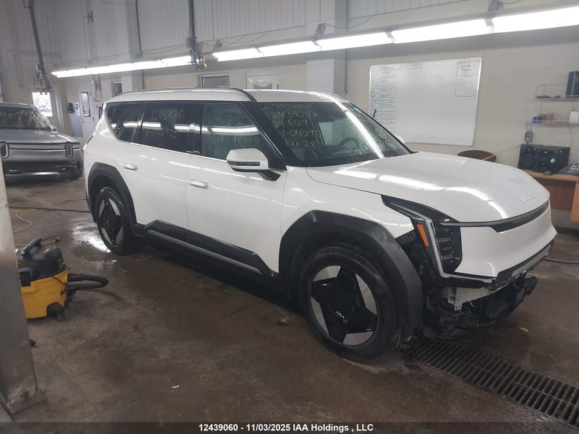 KNDAFFS50R6042905 2024 Kia Ev9 Wind auction photo 1