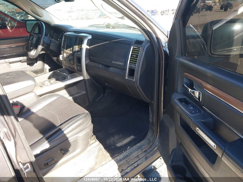 1C6RR7NT1HS840885 2017 RAM 1500 photo no. 5