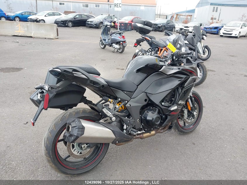 JKAZXBJ19SA000415 2025 KAWASAKI ZX photo no. 4