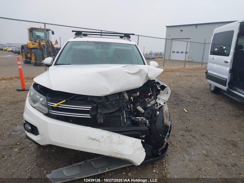 2014 Volkswagen Tiguan 2.0 Tsi VIN: WVGJV3AX4EW516526 Lot: 12439126
