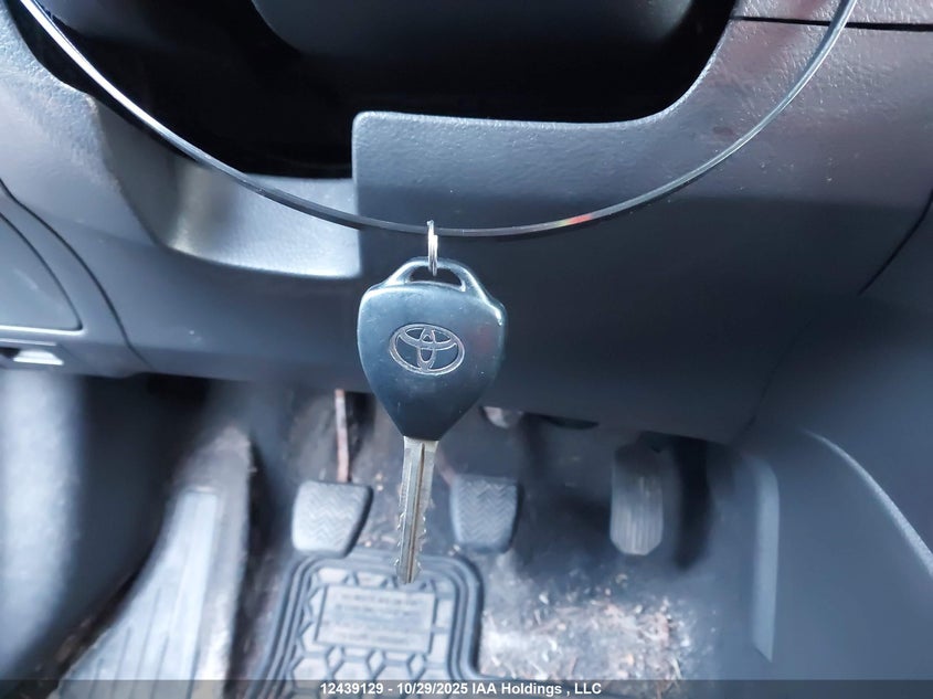2T1KU4EE4EC135116 2014 TOYOTA MATRIX photo no. 11