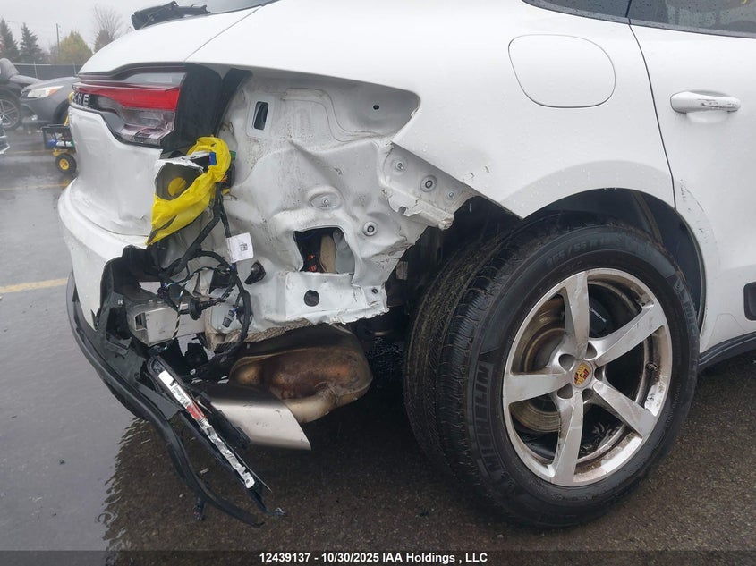 WP1AA2A52MLB10123 2021 PORSCHE MACAN photo no. 6