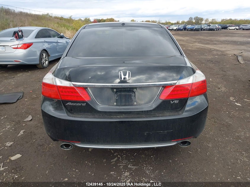 1HGCR3F83DA800519 2013 HONDA ACCORD photo no. 16