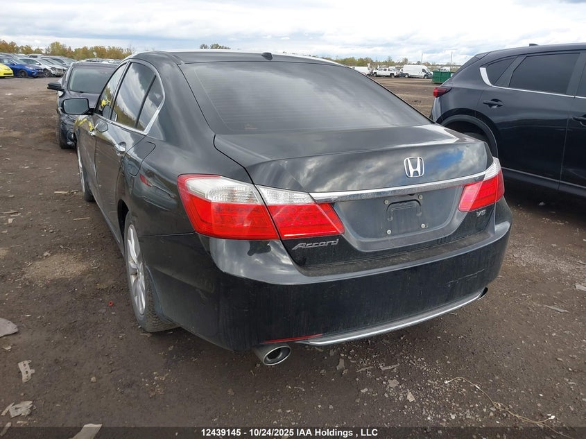 1HGCR3F83DA800519 2013 HONDA ACCORD photo no. 3