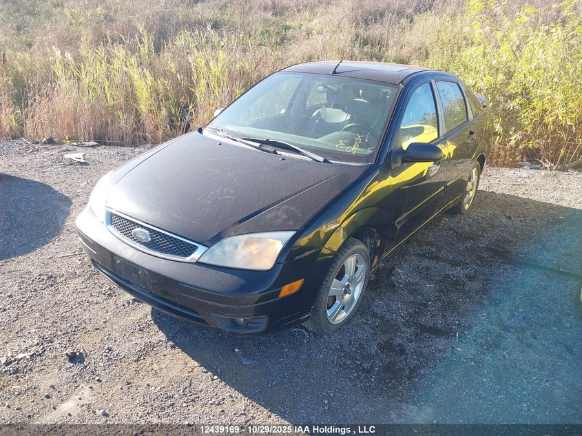 1FAFP34NX7W280889 2007 FORD FOCUS photo no. 2