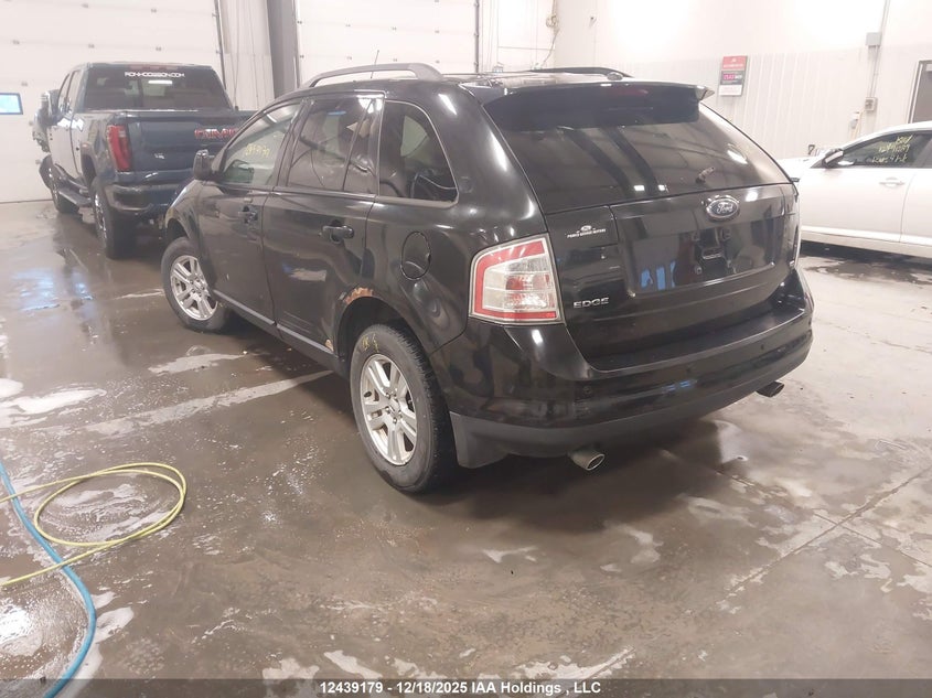 2FMDK48C57BA98433 2007 FORD EDGE photo no. 3