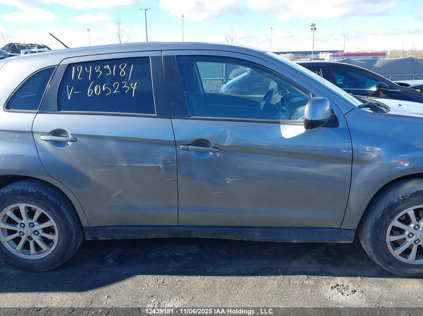 2011 Mitsubishi Rvr Se VIN: JA4AJ3AU6BZ605234 Lot: 12439181