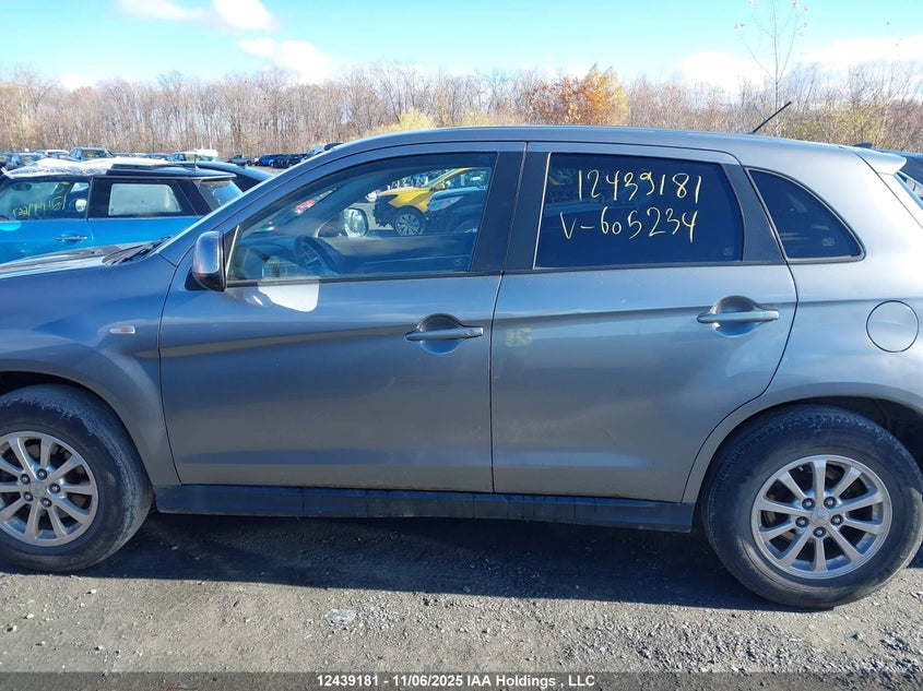 2011 Mitsubishi Rvr Se VIN: JA4AJ3AU6BZ605234 Lot: 12439181