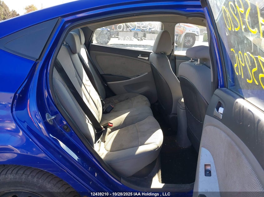 2013 Hyundai Accent VIN: KMHCT4AE9DU352915 Lot: 12439210