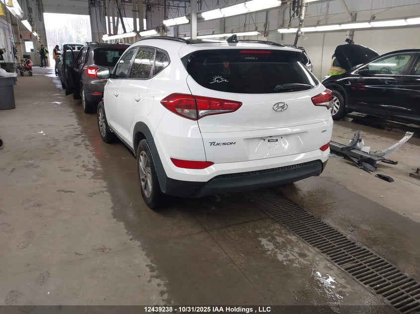 KM8J3CA43JU632897 2018 HYUNDAI TUCSON photo no. 3