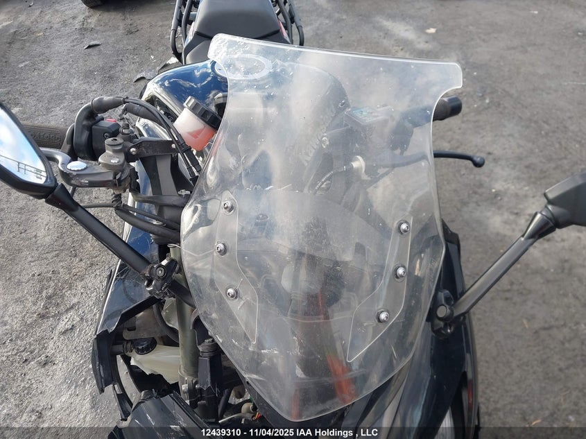 2011 Kawasaki Zx1000 G VIN: JKAZXCG13BA003954 Lot: 12439310