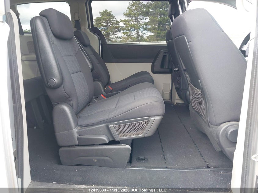 2D4RN4DE3AR363232 2010 DODGE CARAVAN photo no. 8