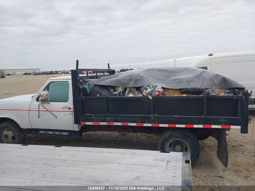 1996 Ford F350 VIN: 2FDJF37H3TCA70830 Lot: 12439337