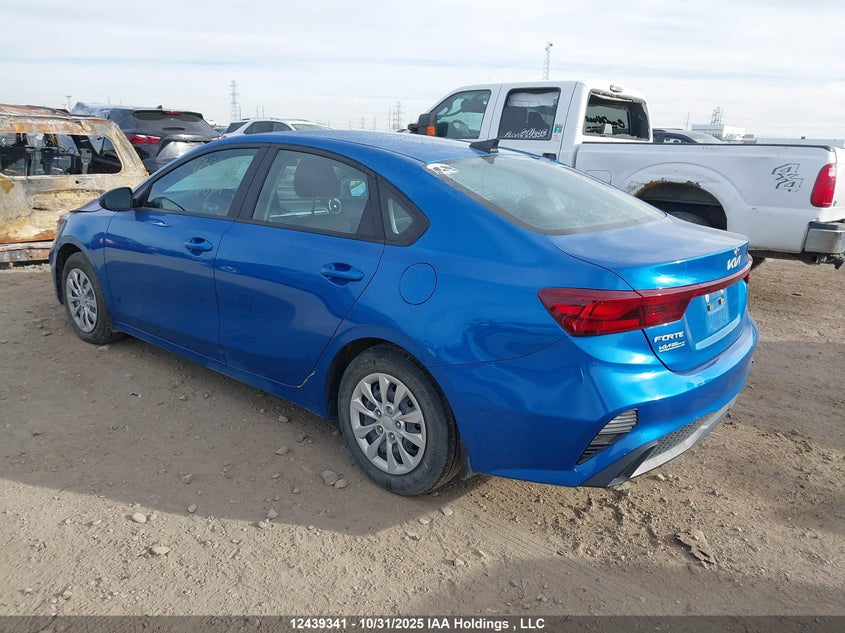 3KPF24ADXPE615976 2023 KIA FORTE photo no. 3