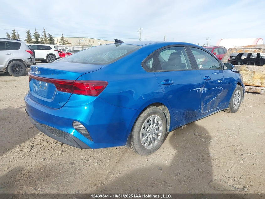 3KPF24ADXPE615976 2023 KIA FORTE photo no. 4