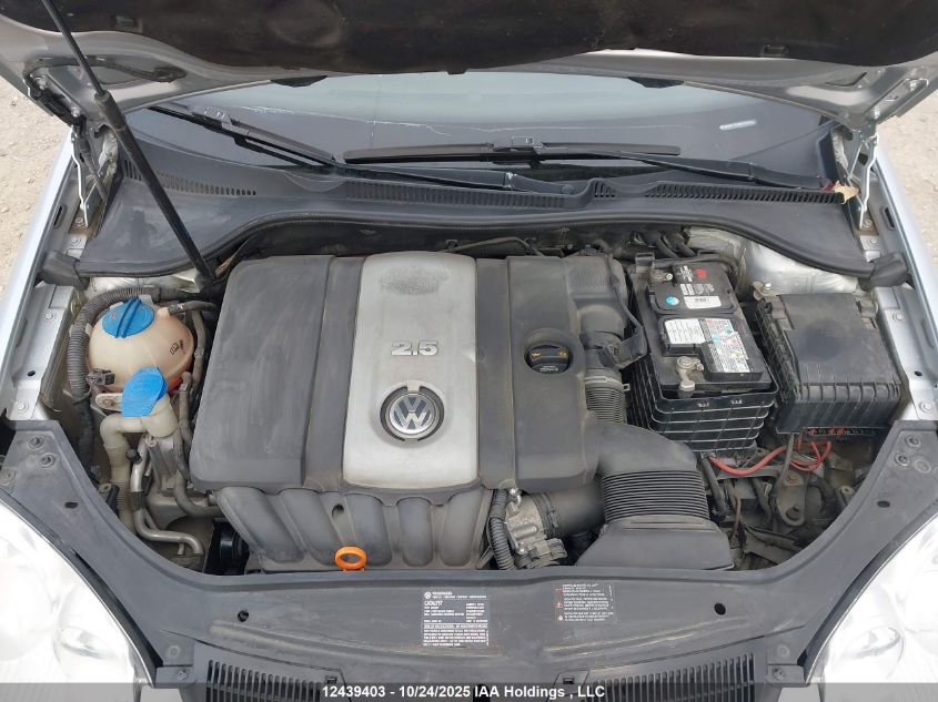 2008 Volkswagen Rabbit VIN: WVWDA71KX8W294023 Lot: 12439403