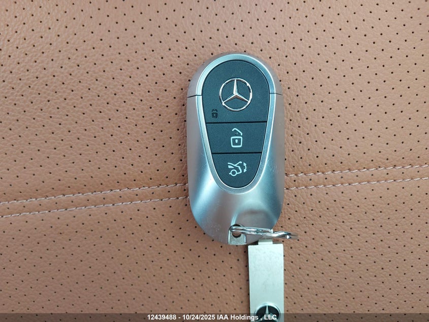 2025 Mercedes-Benz Glc 300 4Matic VIN: W1NKM4HB7SF332648 Lot: 12439488