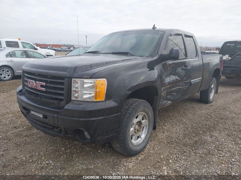 1GTR2WE75DZ165375 2013 GMC SIERRA photo no. 2