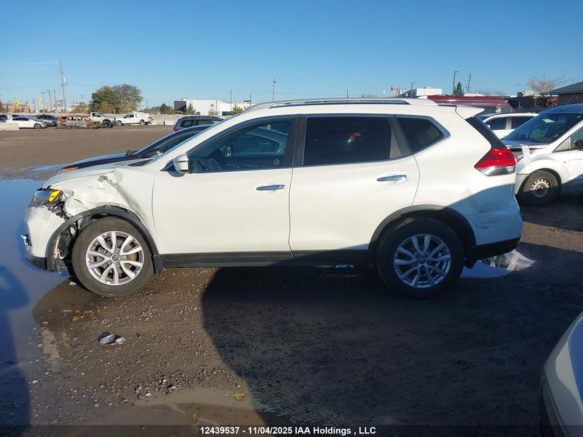 5N1AT2MV5HC889915 2017 NISSAN ROGUE photo no. 14