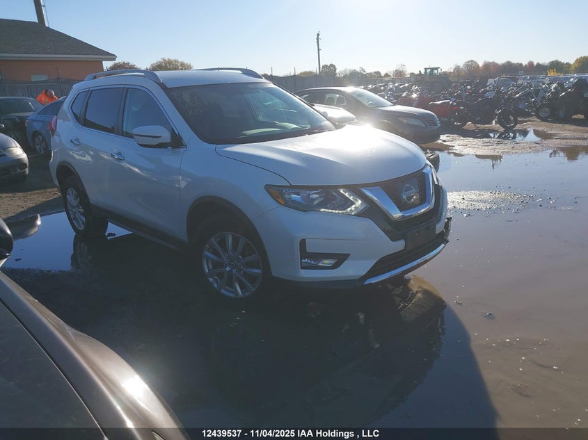 5N1AT2MV5HC889915 2017 NISSAN ROGUE photo no. 10