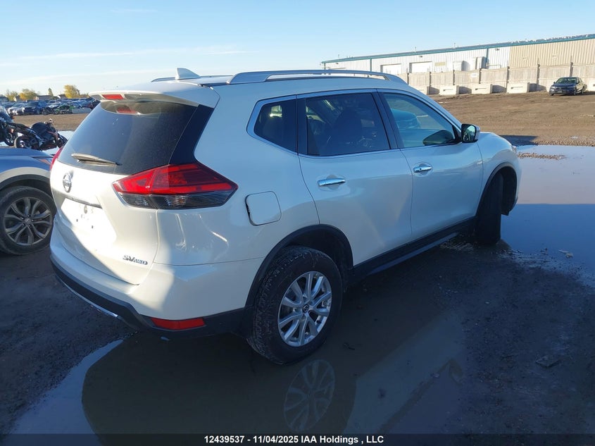 5N1AT2MV5HC889915 2017 NISSAN ROGUE photo no. 4