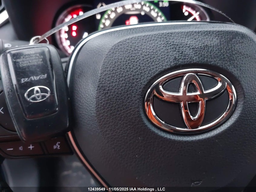 2T3R1RFV6PW347057 2023 TOYOTA RAV 4 photo no. 11