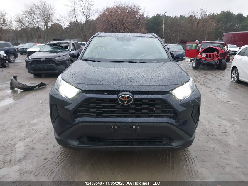 2T3R1RFV6PW347057 2023 TOYOTA RAV 4 photo no. 13