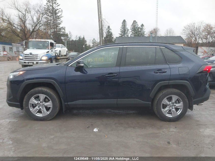 2T3R1RFV6PW347057 2023 TOYOTA RAV 4 photo no. 15