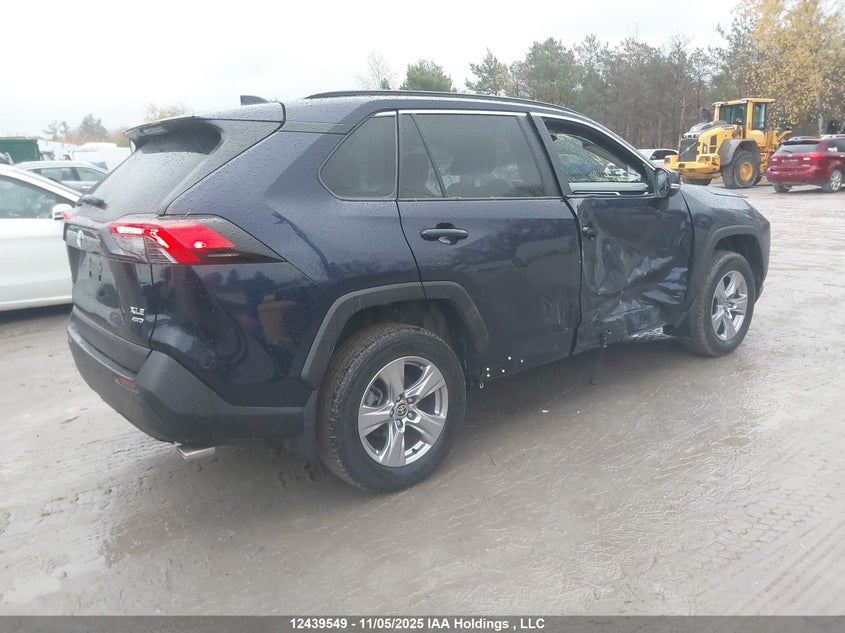 2T3R1RFV6PW347057 2023 TOYOTA RAV 4 photo no. 4
