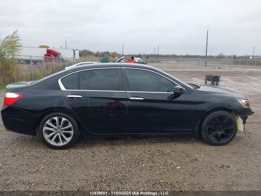 1HGCR2F59FA804433 2015 HONDA ACCORD photo no. 14