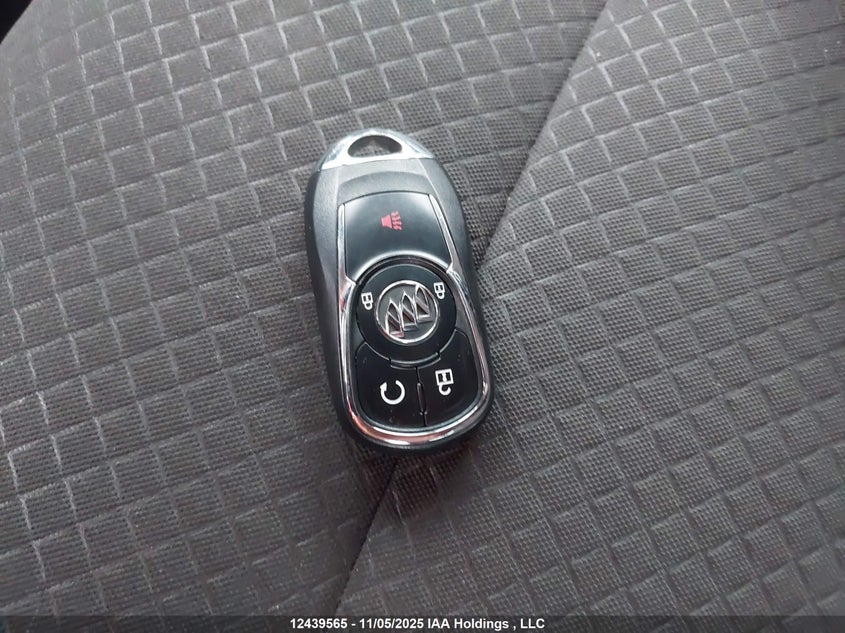 2021 Buick Encore Preferred VIN: KL4CJESB5MB300627 Lot: 12439565