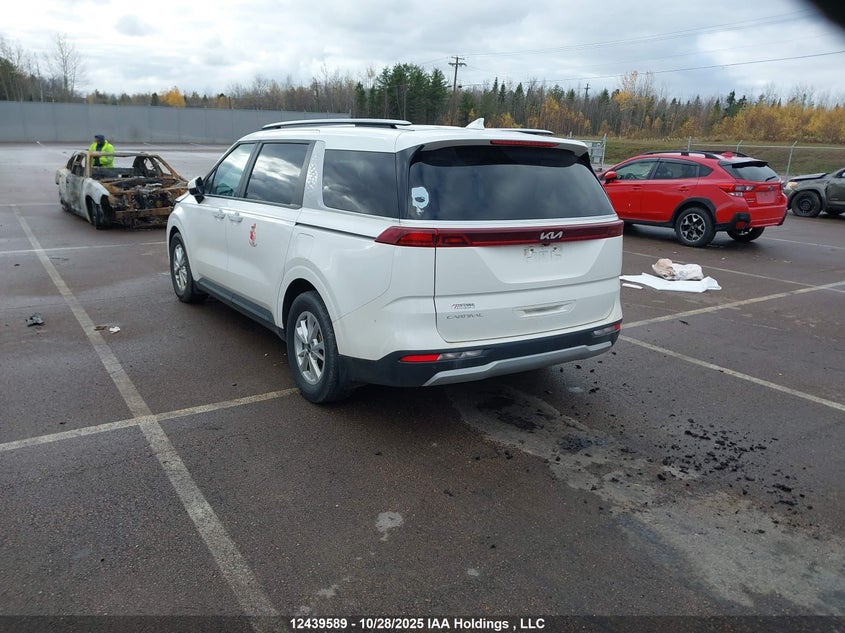KNDNB5H35R6357471 2024 KIA CARNIVAL photo no. 3