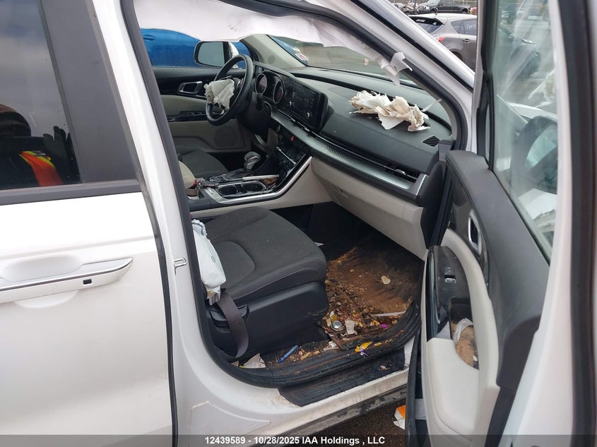 KNDNB5H35R6357471 2024 KIA CARNIVAL photo no. 5