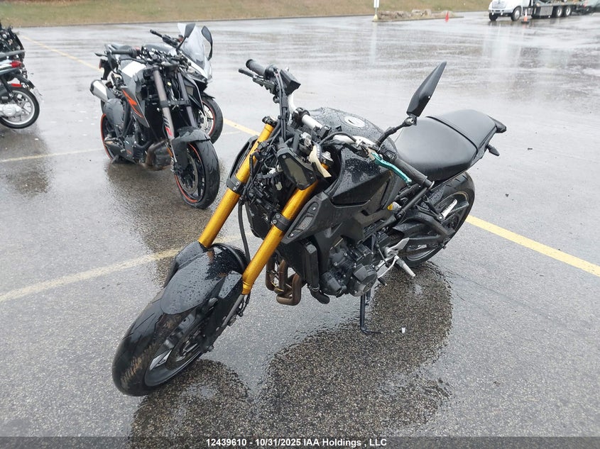 JYARN33N2FA001828 2015 YAMAHA FZ photo no. 2