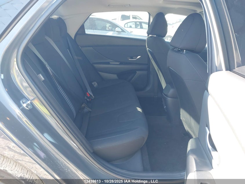 2025 Hyundai Elantra Preferred W/Tech Package VIN: KMHLM4DG7SU077827 Lot: 12439613
