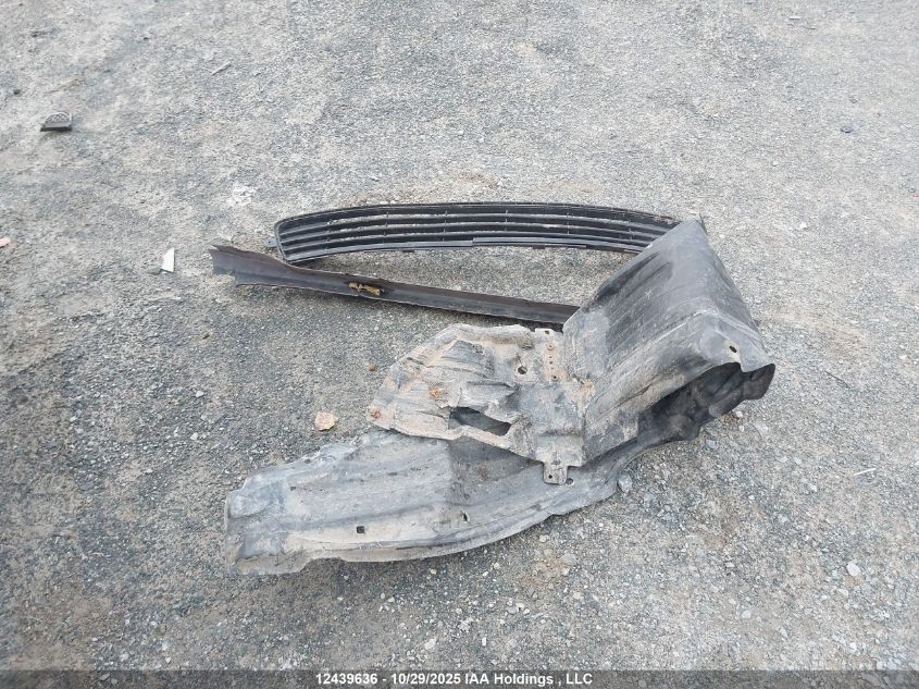 2011 Toyota Corolla Ce VIN: 2T1BU4EE7BC618093 Lot: 12439636