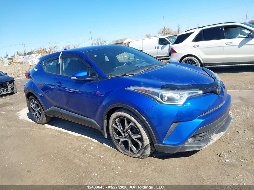 NMTKHMBX3JR034062 TOYOTA C-HR Photo 1