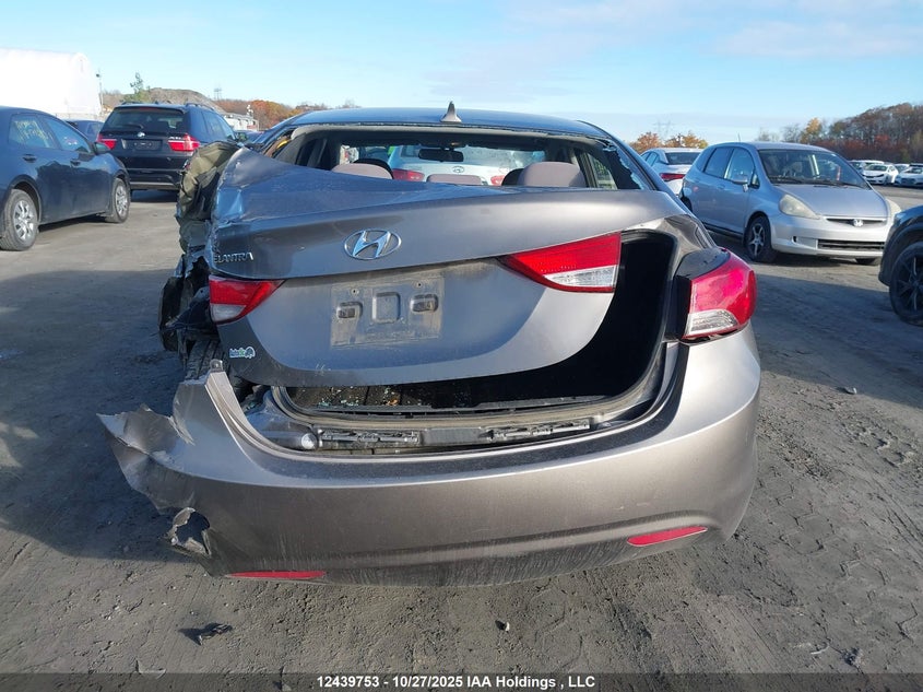 5NPDH4AE1DH178164 2013 HYUNDAI ELANTRA photo no. 16