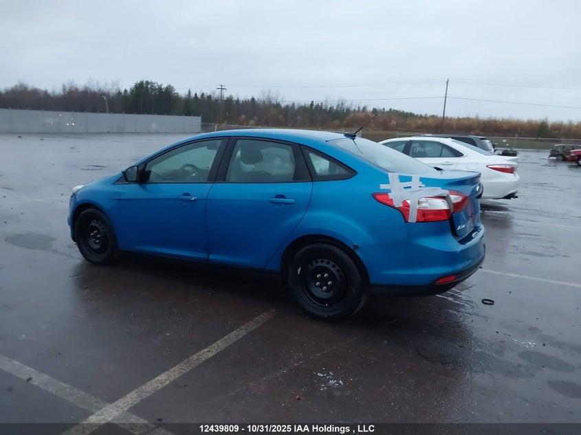 1FAHP3F2XCL350737 2012 FORD FOCUS photo no. 3