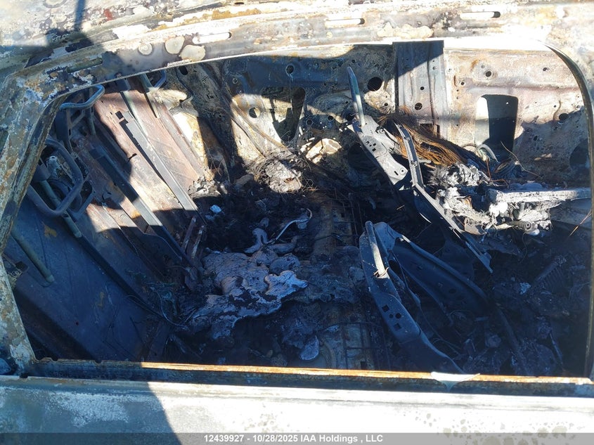 2010 Audi A4 2.0T Premium VIN: WAUFFCFL8AN007582 Lot: 12439927