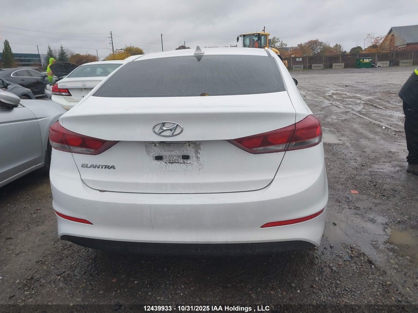 KMHD84LF0HU402358 2017 HYUNDAI ELANTRA photo no. 15