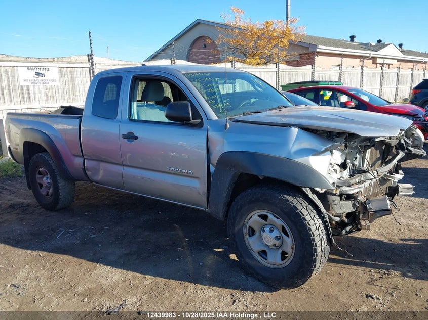 5TFUU4EN0EX090895 2014 TOYOTA TACOMA photo no. 13