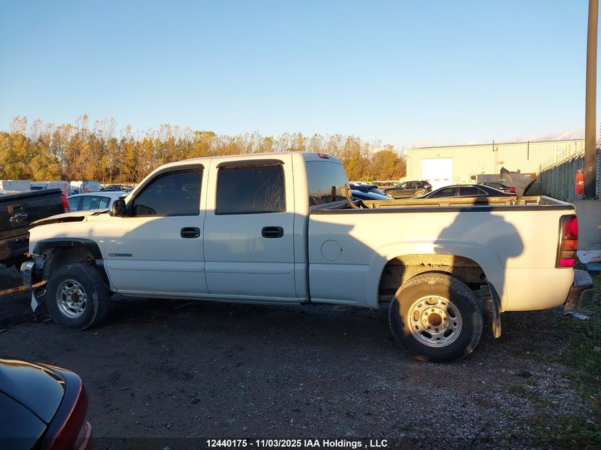 1GTGK23U44F171081 2004 GMC SIERRA photo no. 15